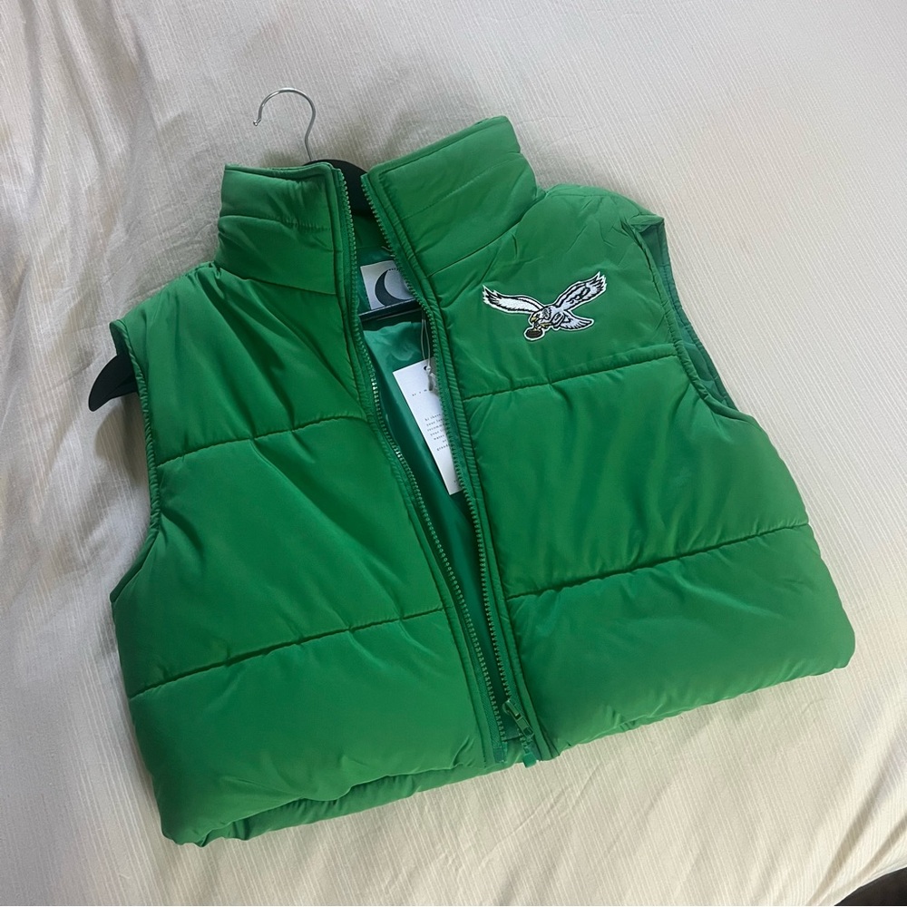 eagles vest
